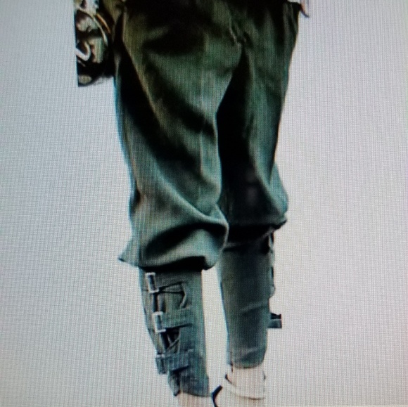 Pants - Womens pants